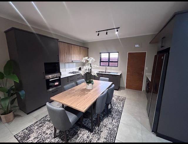 3 BEDROOM HOUSE FOR SALE IN RIETVALLEIRAND